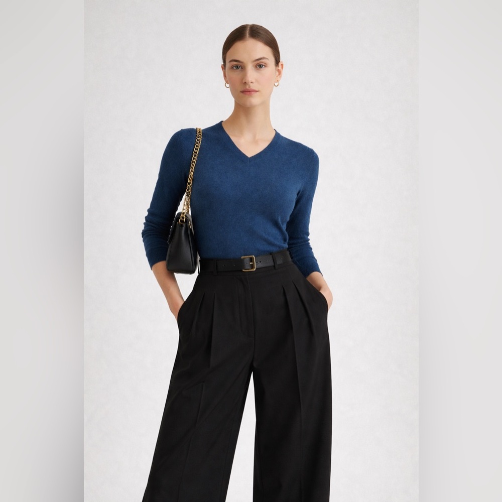 SISLEY - Teal V-Neck Slim Fit Sweater | Wool Blend Fitted Knit | Minimalist